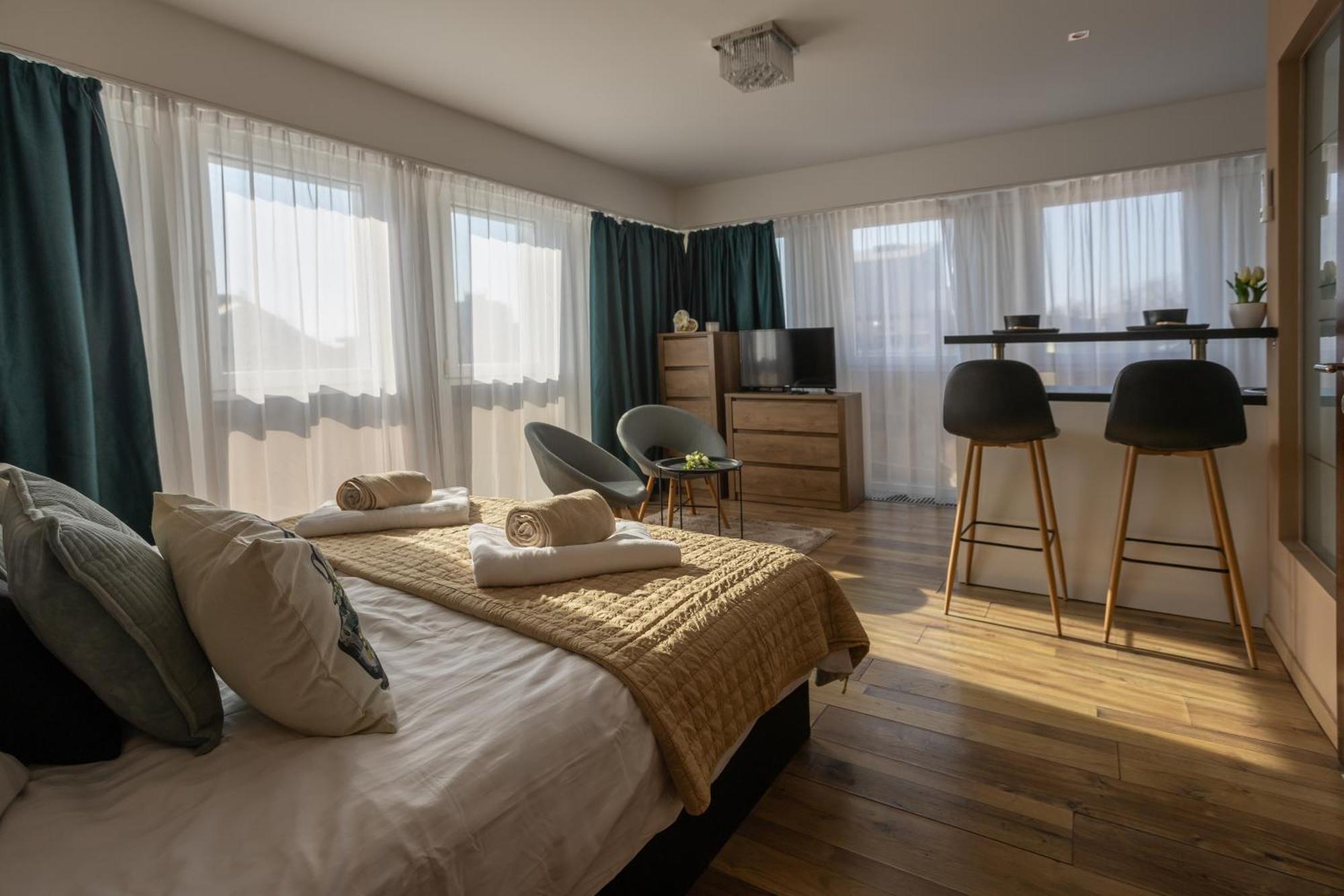 Hellowine Apartman II Eger Kültér fotó